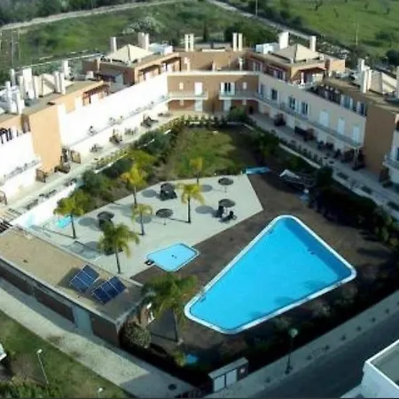 Cabanas Garden Apartment *